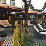 מלון Knaus Am Hafen 3*