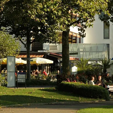 Knaus Am Hafen 울딘겐물호펜
