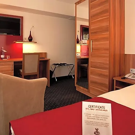Hotel Knaus Am Hafen