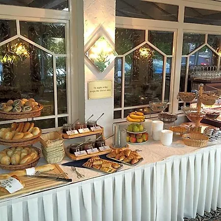 Knaus Am Hafen Hotel Uhldingen-Mühlhofen