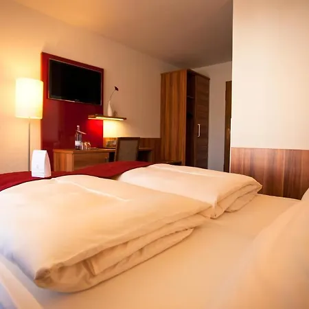 Hotell Knaus Am Hafen