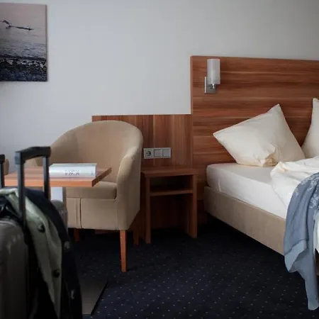 Hotell Knaus Am Hafen