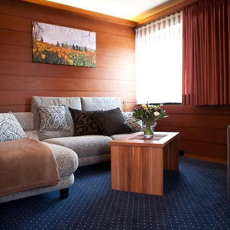 Knaus Am Hafen Hotel 3*