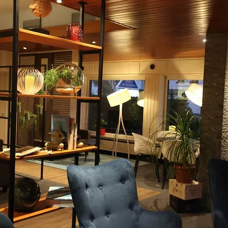 Knaus Am Hafen Hotell