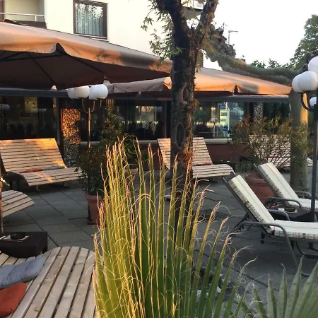 Szálloda Knaus Am Hafen 3*